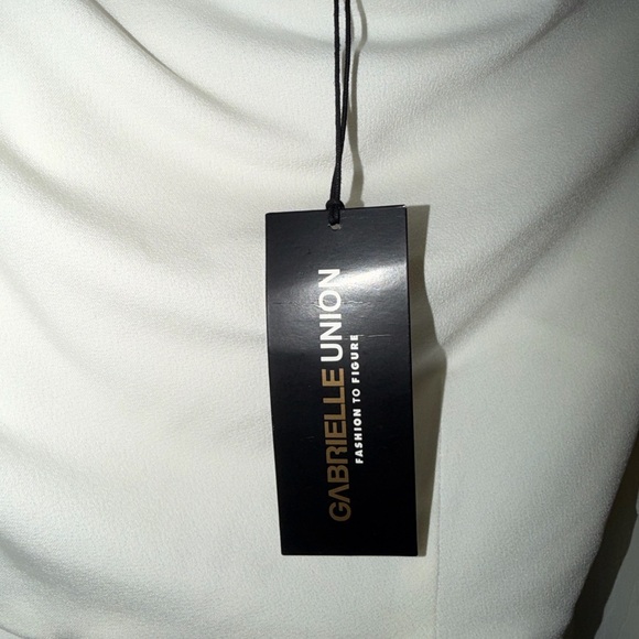 Gabrielle Union White Cut Out Dress with Chain - Picture 4 of 6